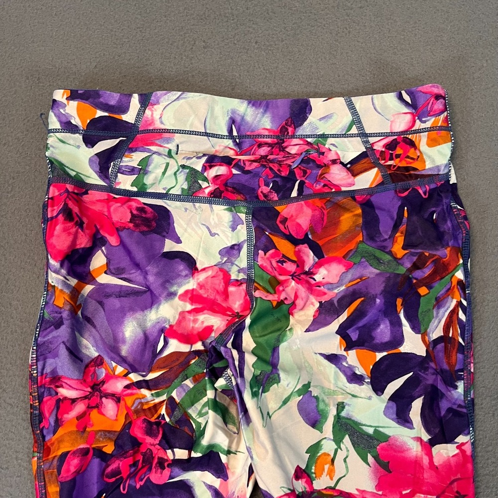 Roxy Floral Capri Leggings Womens 25W 19L Pants Multicolored Sportswear Work Out - Picture 9 of 9